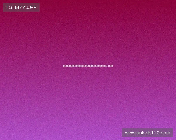 危险行为❌卡里乌斯妻子大胆着装电梯口摆拍,被电梯门夹略显尴尬-直播吧